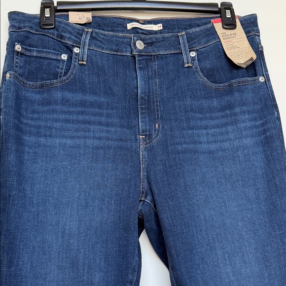 Levi's Denim - Levi’s 725 High Rise Bootcut Jeans NWT SZ 18